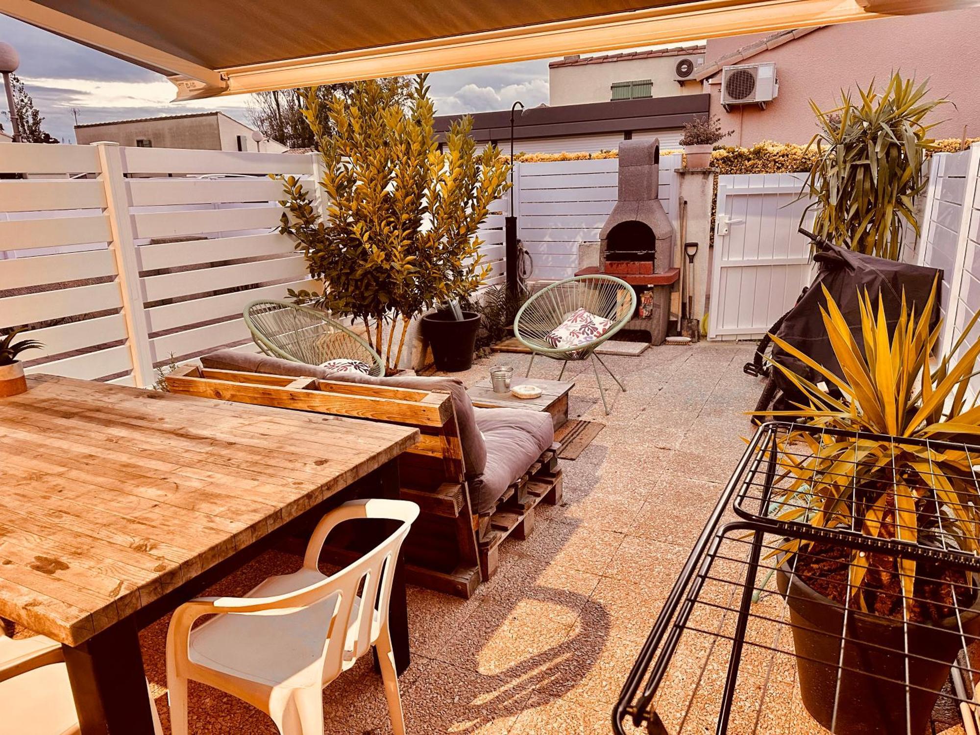 Residence Le Sunset: Seaside Retreat with Garden and Bike-Friendly Amenities Marseillan  Exterior photo