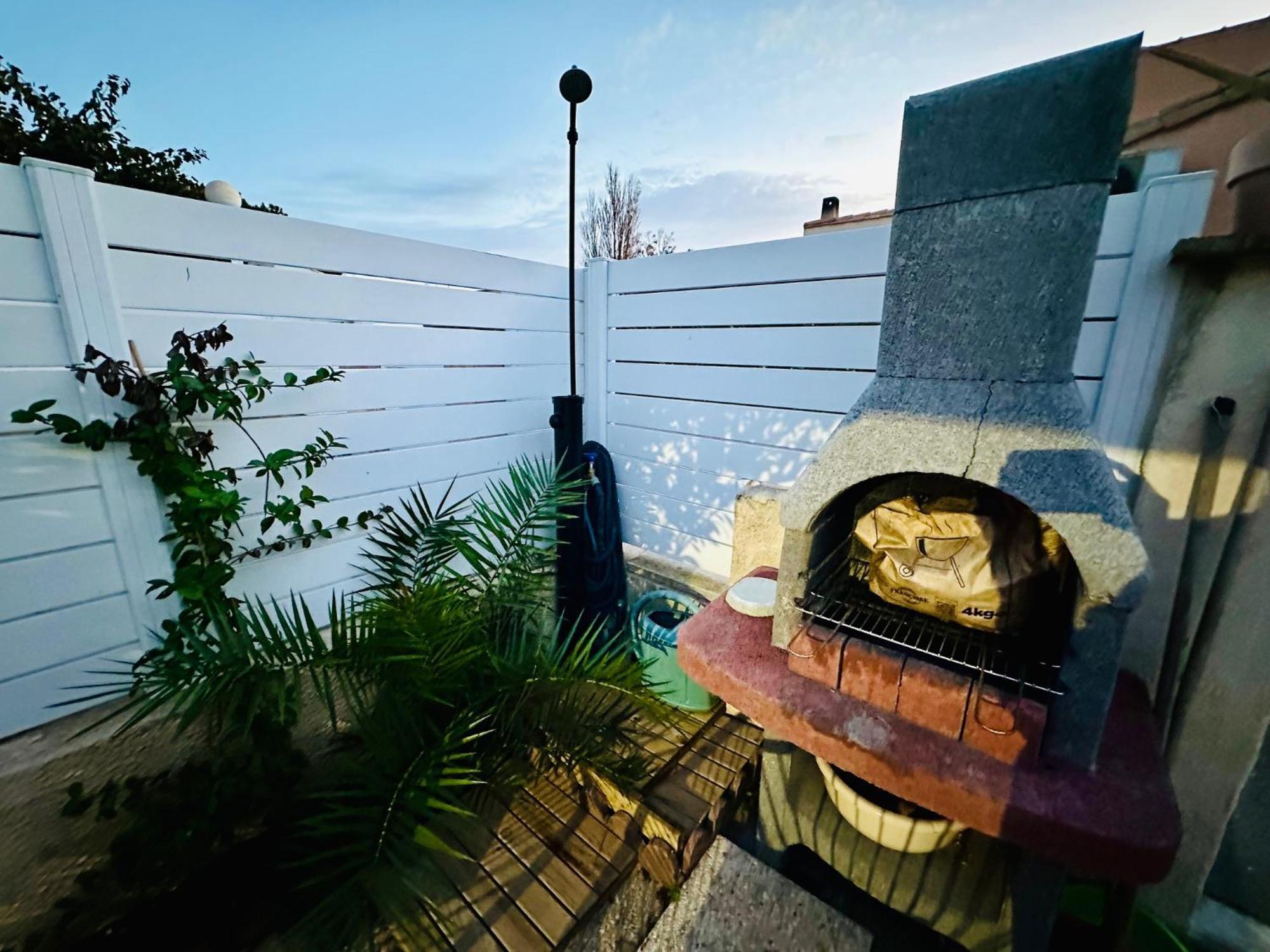 Residence Le Sunset: Seaside Retreat with Garden and Bike-Friendly Amenities Marseillan  Exterior photo