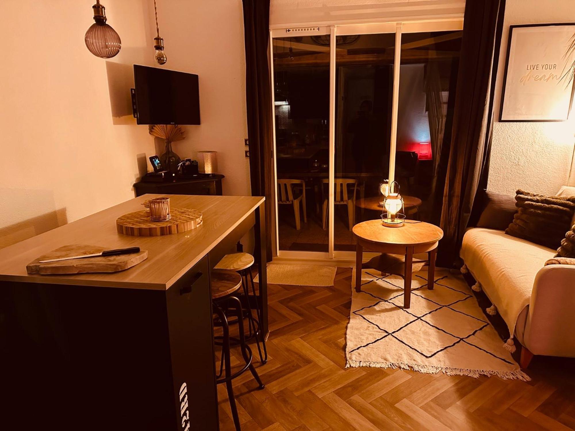 Residence Le Sunset: Seaside Retreat with Garden and Bike-Friendly Amenities Marseillan  Exterior photo