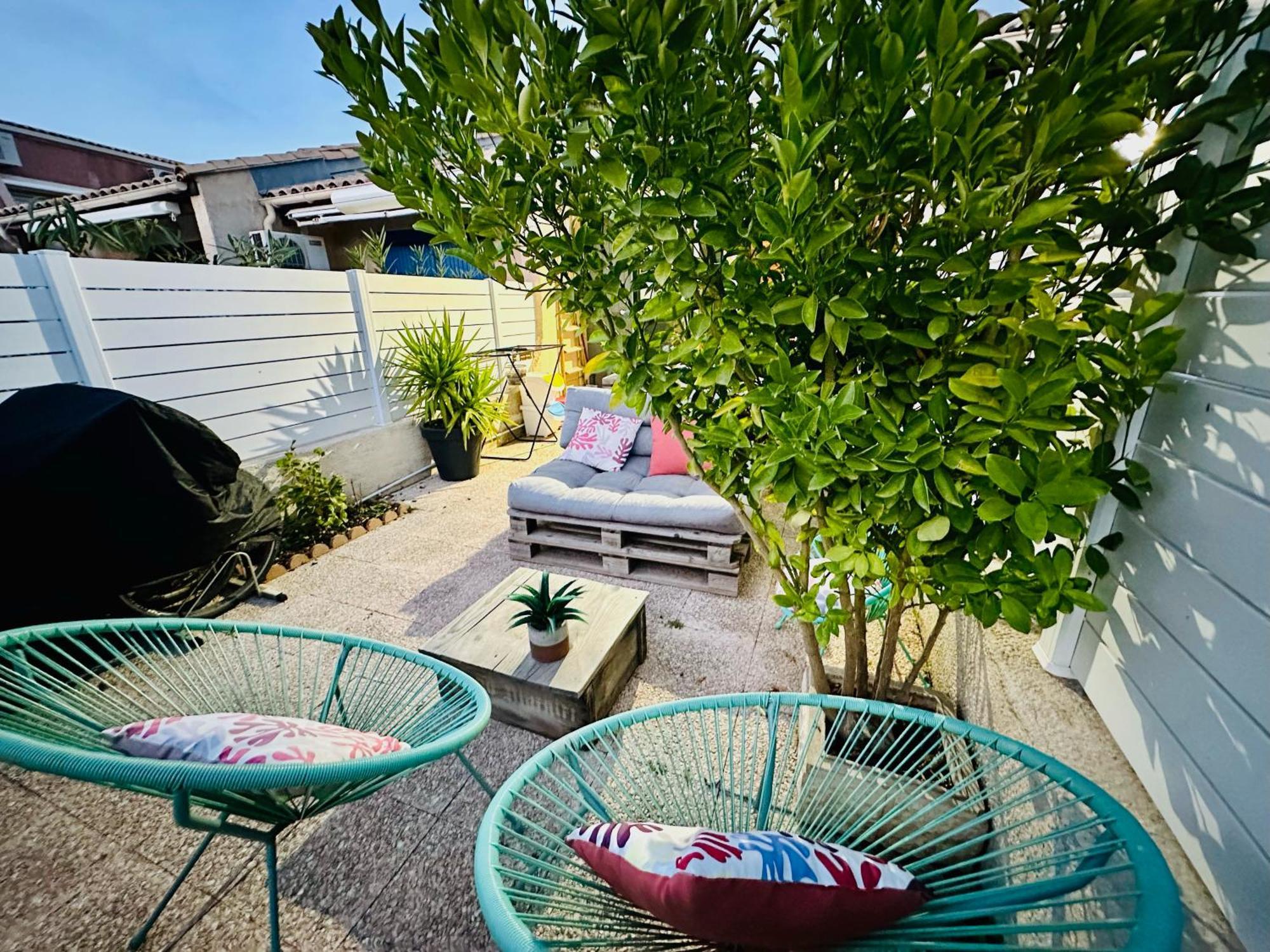 Residence Le Sunset: Seaside Retreat with Garden and Bike-Friendly Amenities Marseillan  Exterior photo